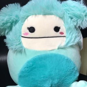 8 inch Joelle squishmallow BNWT